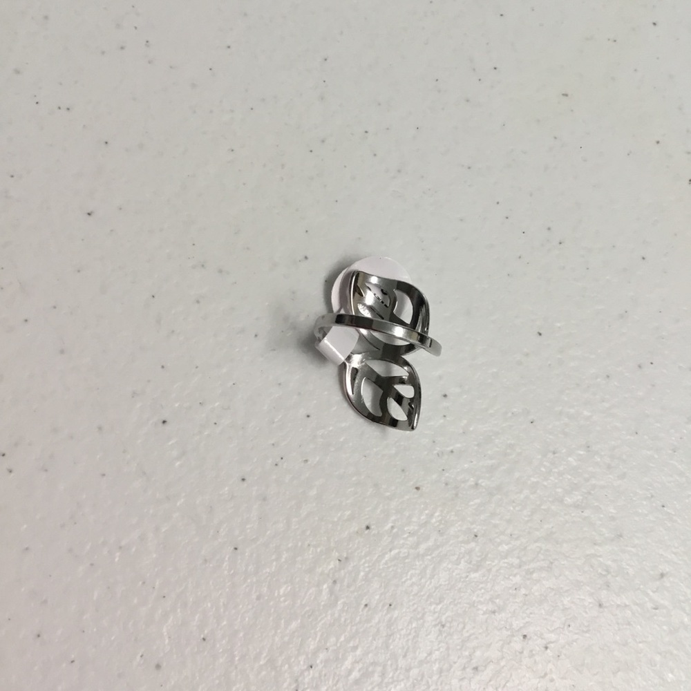 FASHION LEAF ๐ RING - Picture 8 of 9